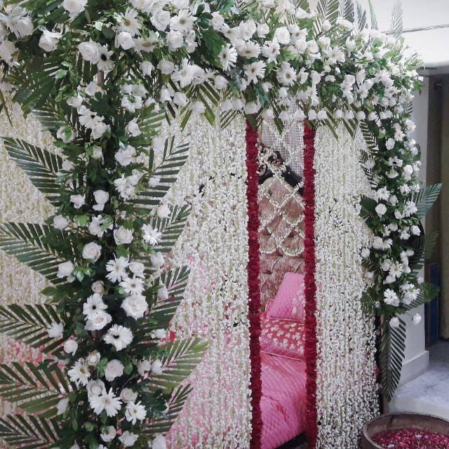 Varmala & Flower Arrangement